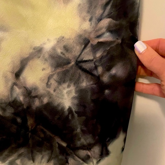 Silky Tye die Camisole - Picture 3 of 6